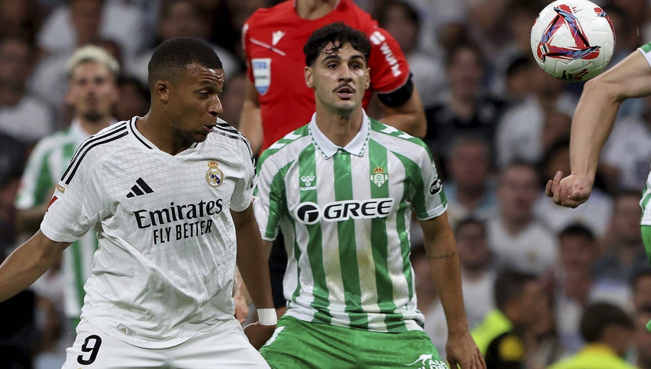 Contratiempo con Lo Celso y Johnny Cardoso