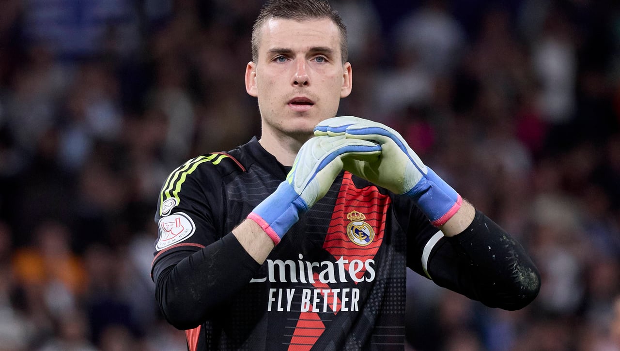 El Fenerbahçe considera a Lunin del Real Madrid como posible refuerzo en el mercado de fichajes.