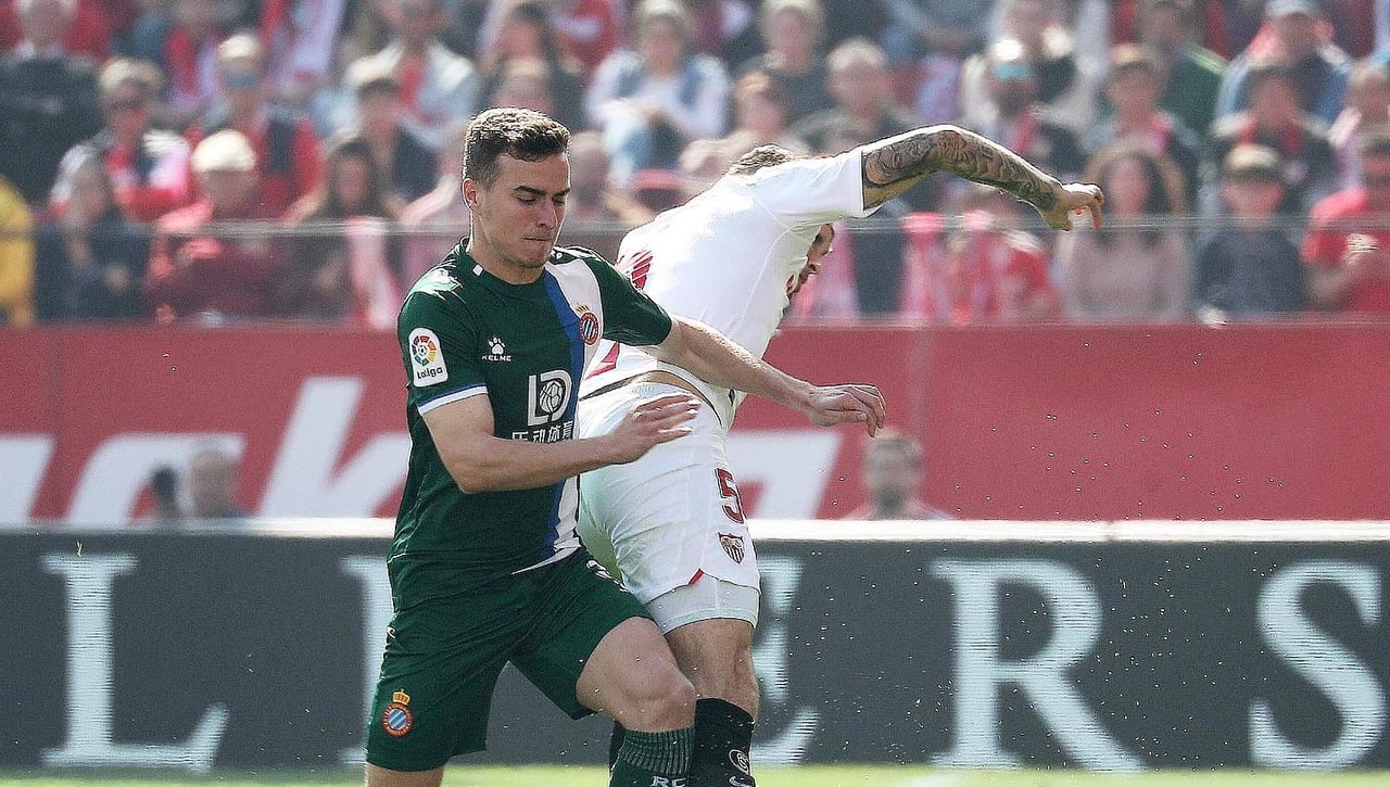 El calvario de Pedrosa en el Espanyol: frustrado, se rompió la mano tras golpear una pared         