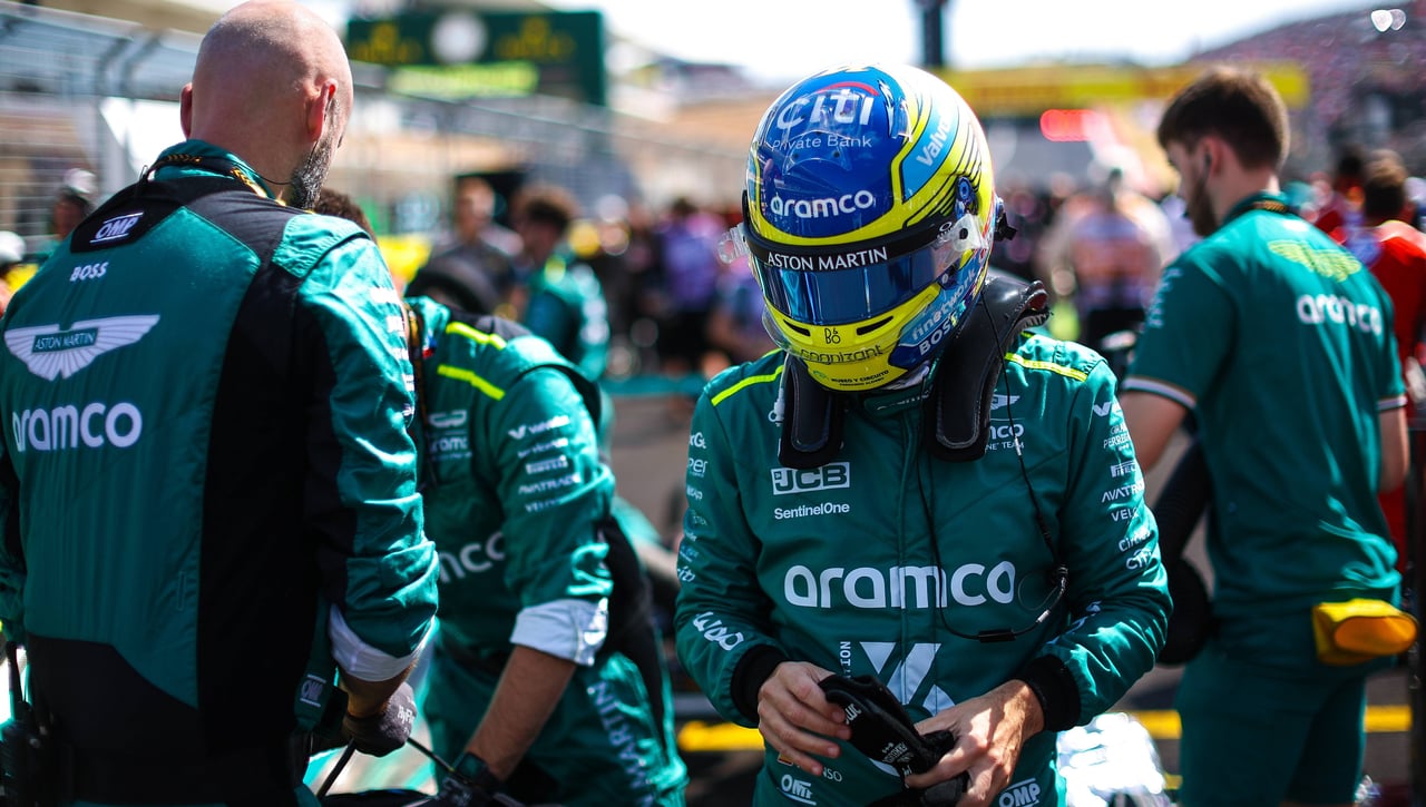 Fernando Alonso da un ultimátum a Aston Martin