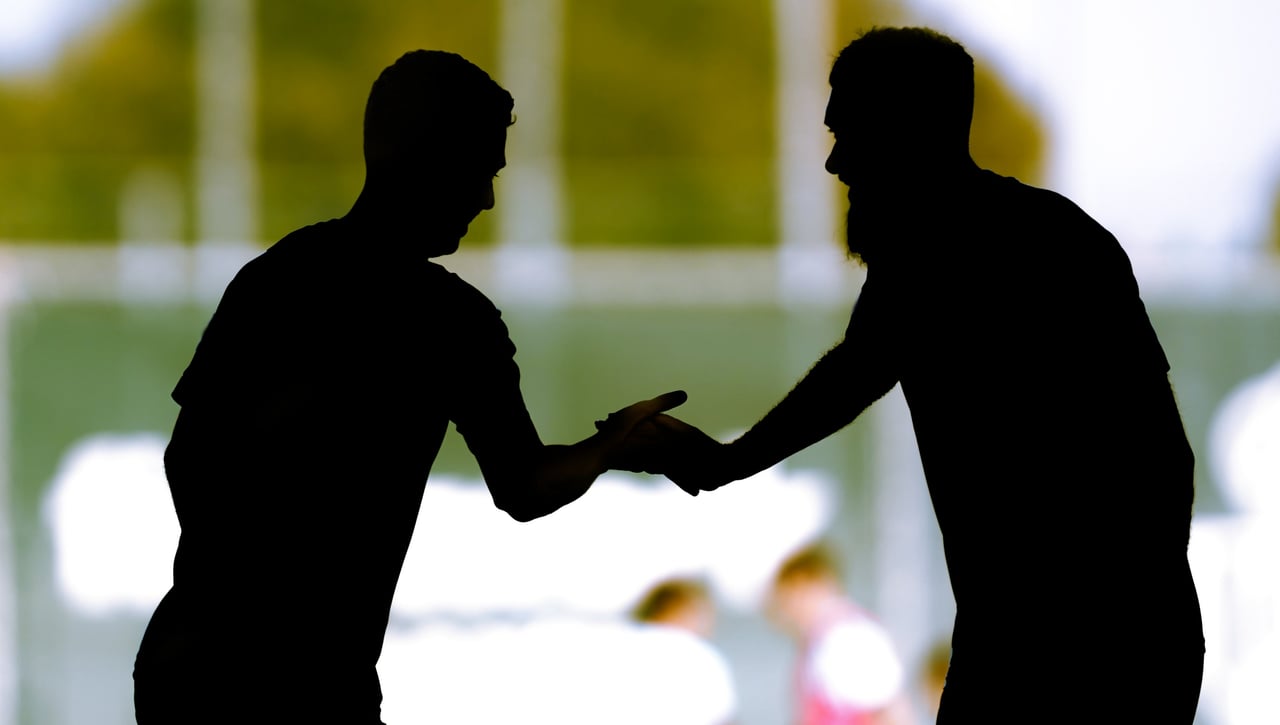 Una alegría para Borja Iglesias, que se vuelve a poner 'La Roja'