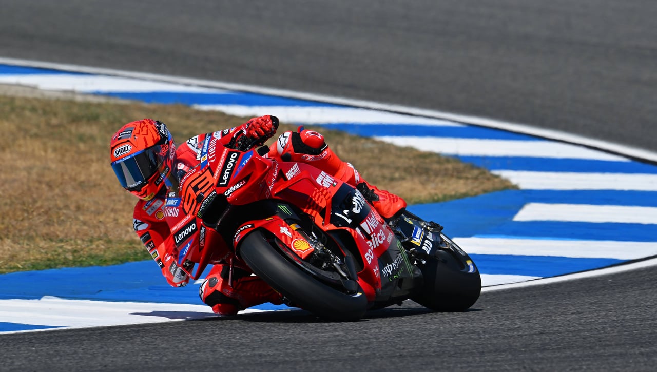 Los pilotos españoles arrasan en el estreno de MotoGP