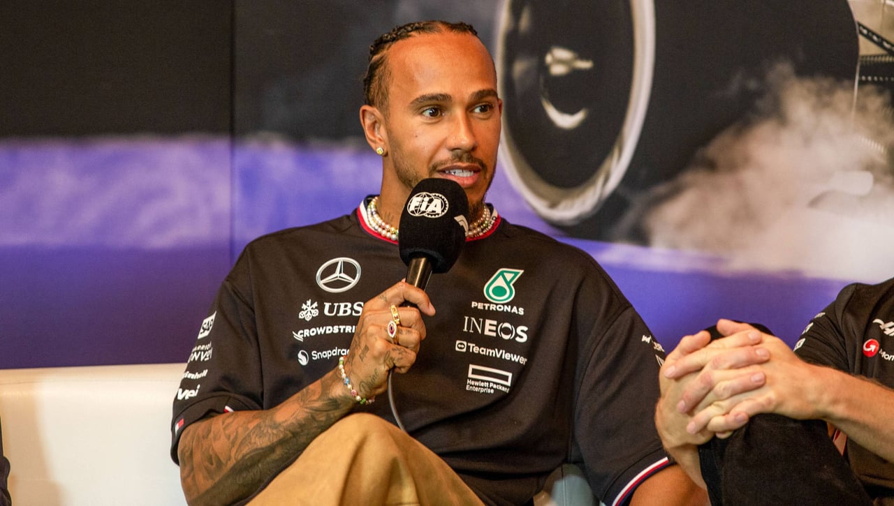 Hamilton se mete en MotoGP y hace equipo con Marc Márquez