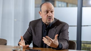 Rechazan la incorporación de Rafa Benítez