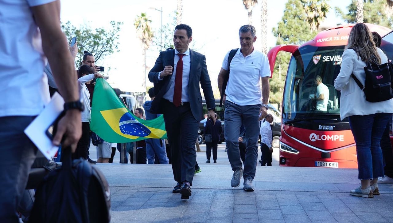 El Sevilla respalda a Mendilibar y le promete que habrá "fichajes... y salidas"