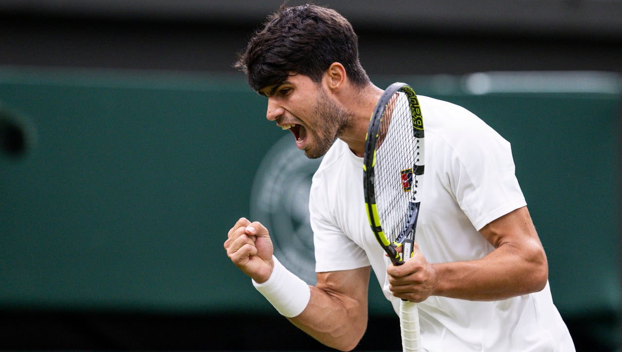 Carlos Alcaraz sobrevive a sí mismo en Wimbledon