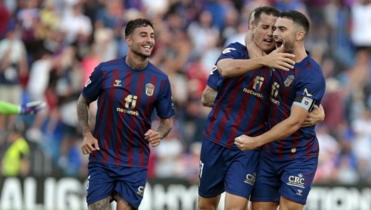 Resumen jornada 4 LaLiga Hypermotion: El Eldense sorprende al Almería y el Zaragoza es líder