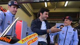 Carlos Sainz se pasa a MotoGP