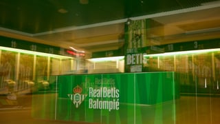 Escudo del Real Betis: historia, significado, heráldica y evolución del emblema verdiblanco