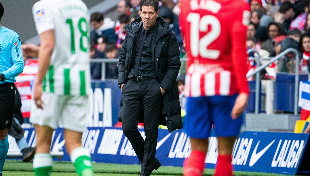 Simeone se queda solo