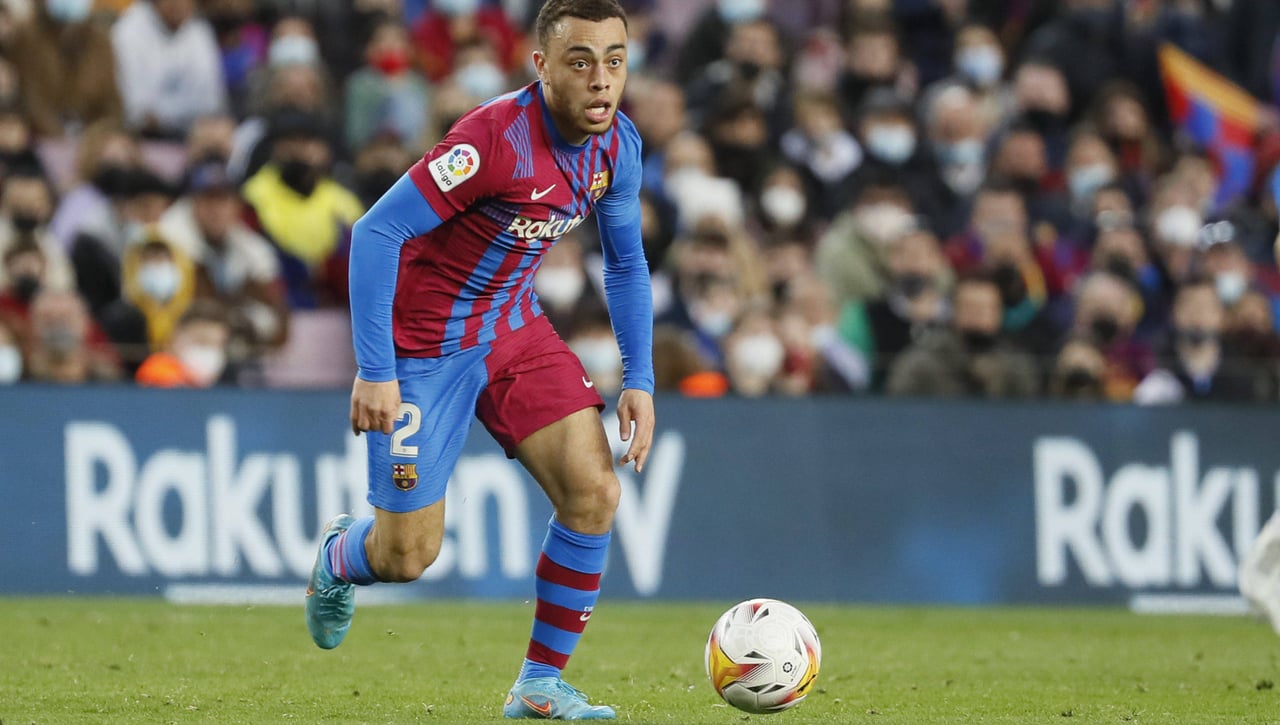 Oficial: Sergiño Dest deja el FC Barcelona