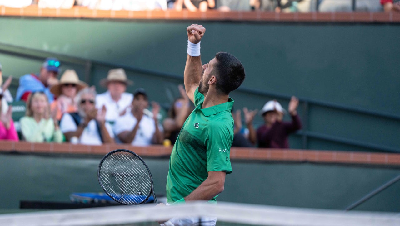 Djokovic da la sorpresa y triunfa en Indian Wells 