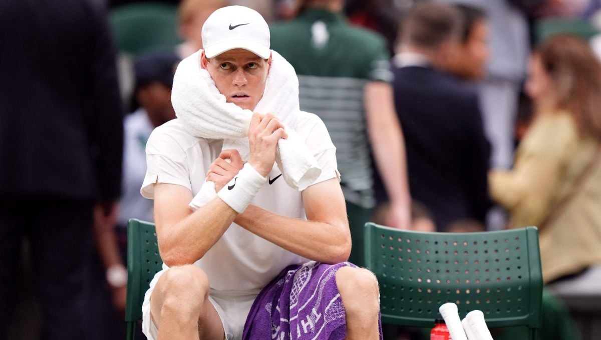 Jannik Sinner amaga con la retirada y confirma sus problemas 