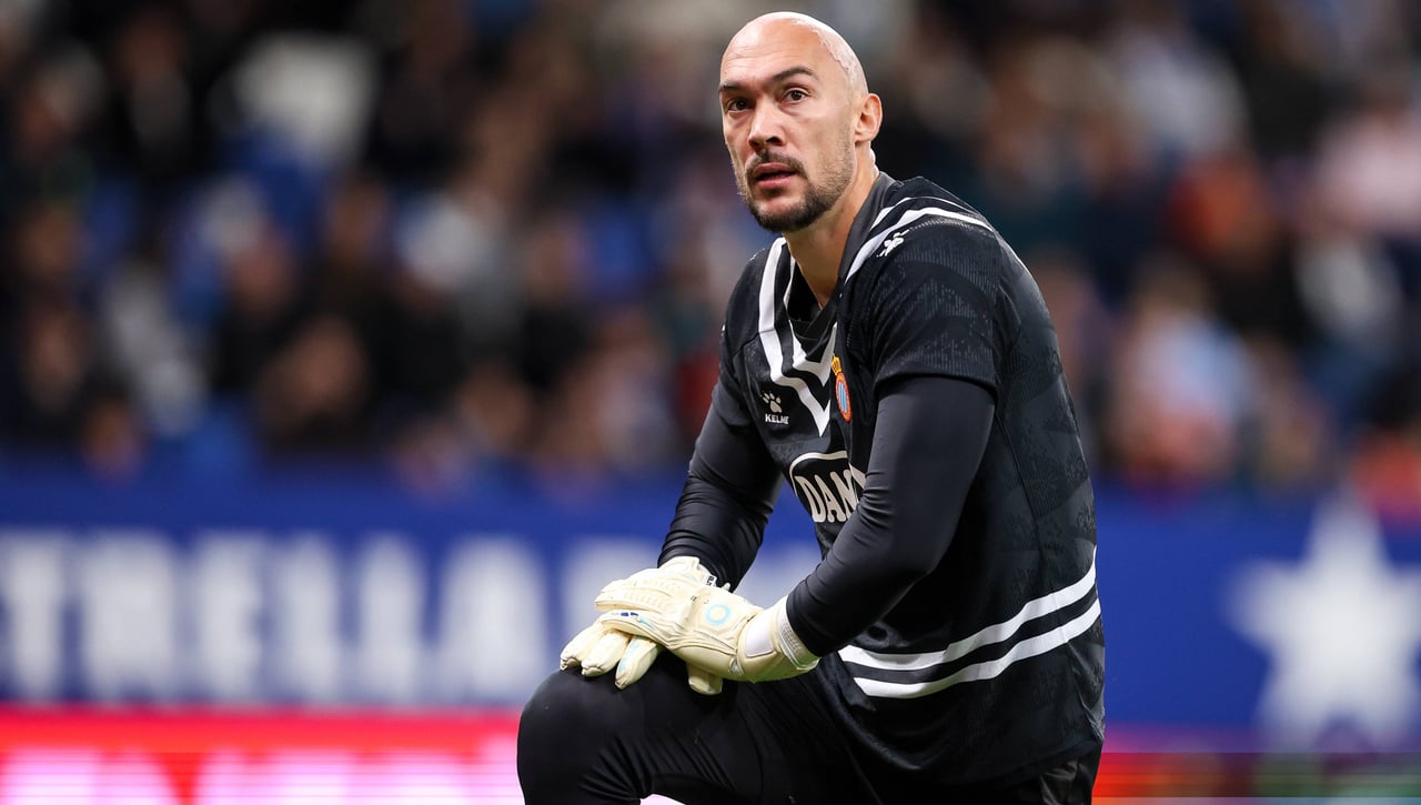 Dmitrovic y su comparación con Joan García: "Es un fantástico portero, pero somos diferentes"