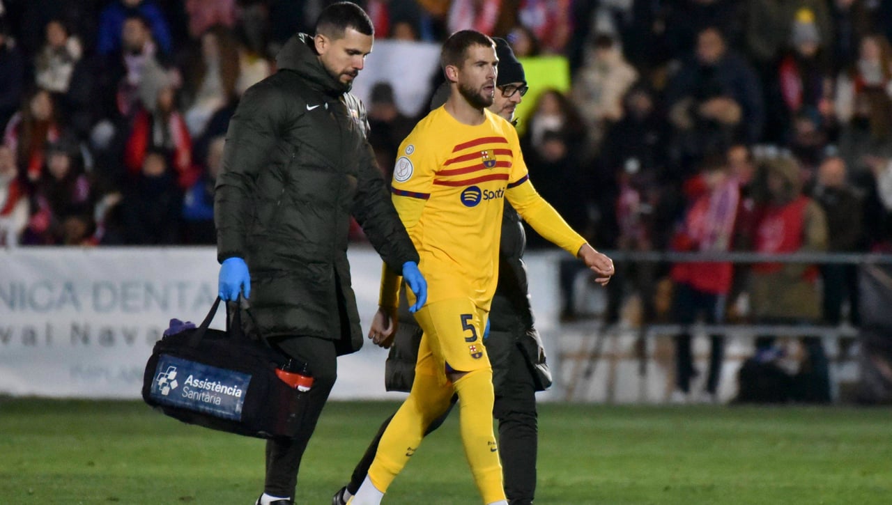 Íñigo Martínez, una nueva lesión y muchas dudas para Xavi