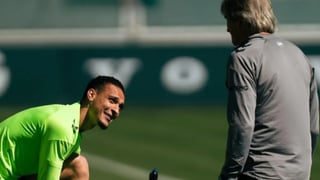 El frenazo del Betis con Antony y el final del mercado de fichajes en "una plantilla muy corta"