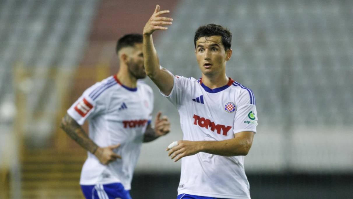 El Valencia tuerce el gesto por la situación de Hugo Guillamón