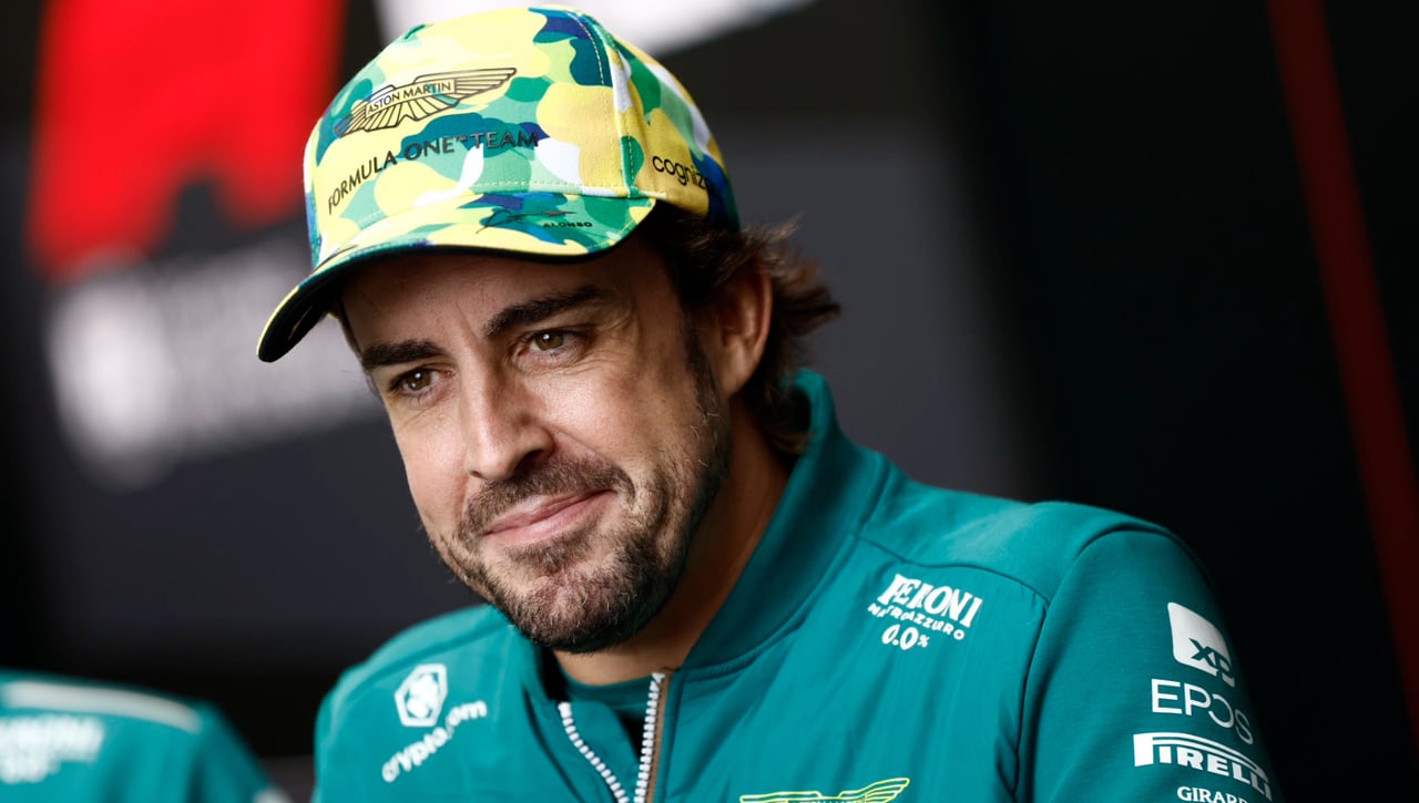 Fernando Alonso despeja las dudas y lanza otro guiño en el GP de Brasil