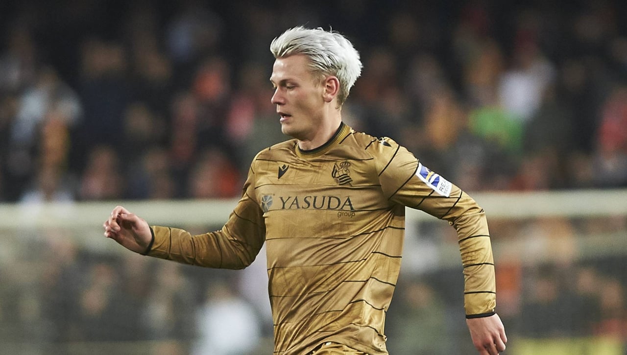 Oskarsson deja muy claro su futuro en la Real Sociedad: "Soy muy feliz en la Real"