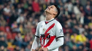 "Guerra" con James Rodríguez ante la mirada del Celta de Vigo