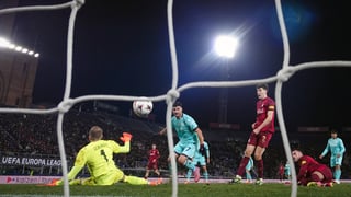 Partidos de hoy, 11 de Diciembre: horarios, canales y donde ver en TV la Europa League y la Conference