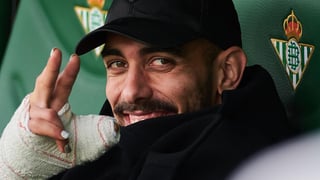 Borja Iglesias habla de sus cifras en el Betis, los penaltis, la Champions, Real Madrid, Manchester United...  