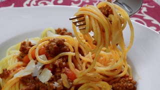 Un nutricionista da la clave: "Ni el pan ni la pasta ni el chocolate, lo que te hace engordar es..."