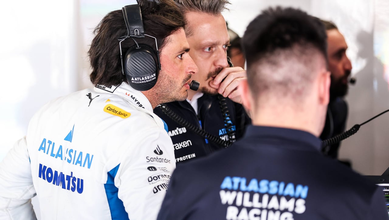 Carlos Sainz tiene el primer encontronazo con Williams 