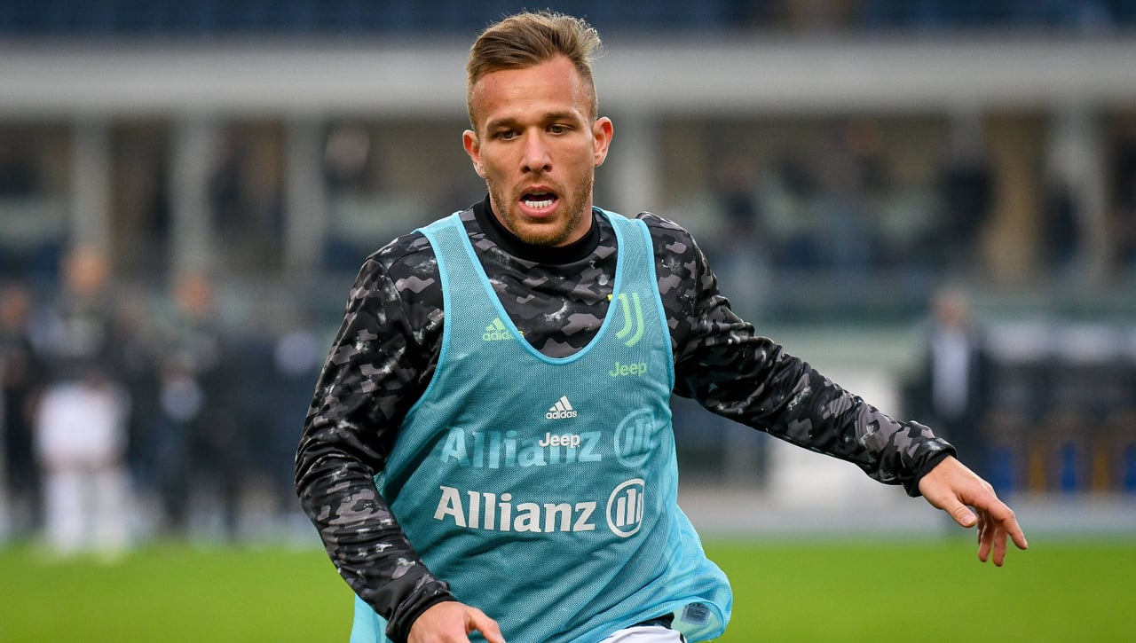 La opción de Arthur Melo y el perfil del Betis para reforzar la medular 