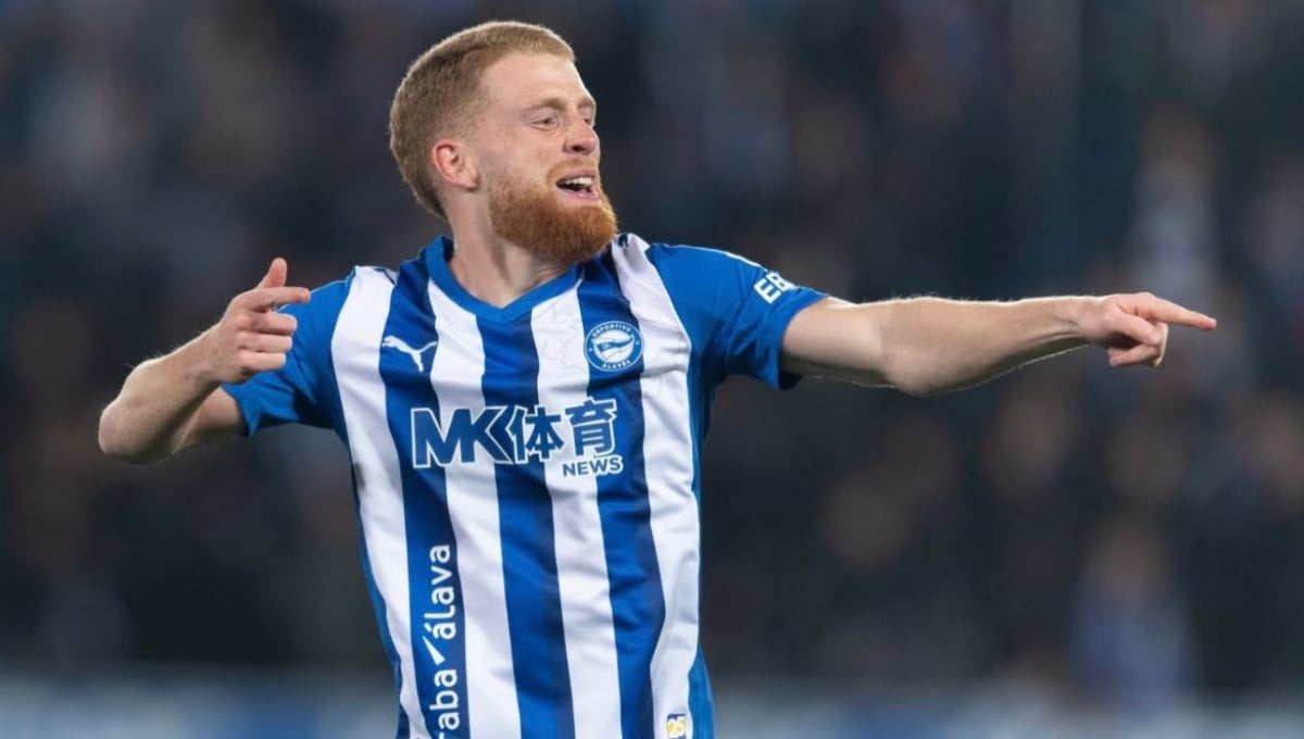 Carlos Vicente se reivindica cuando más lo necesitaba el Alavés