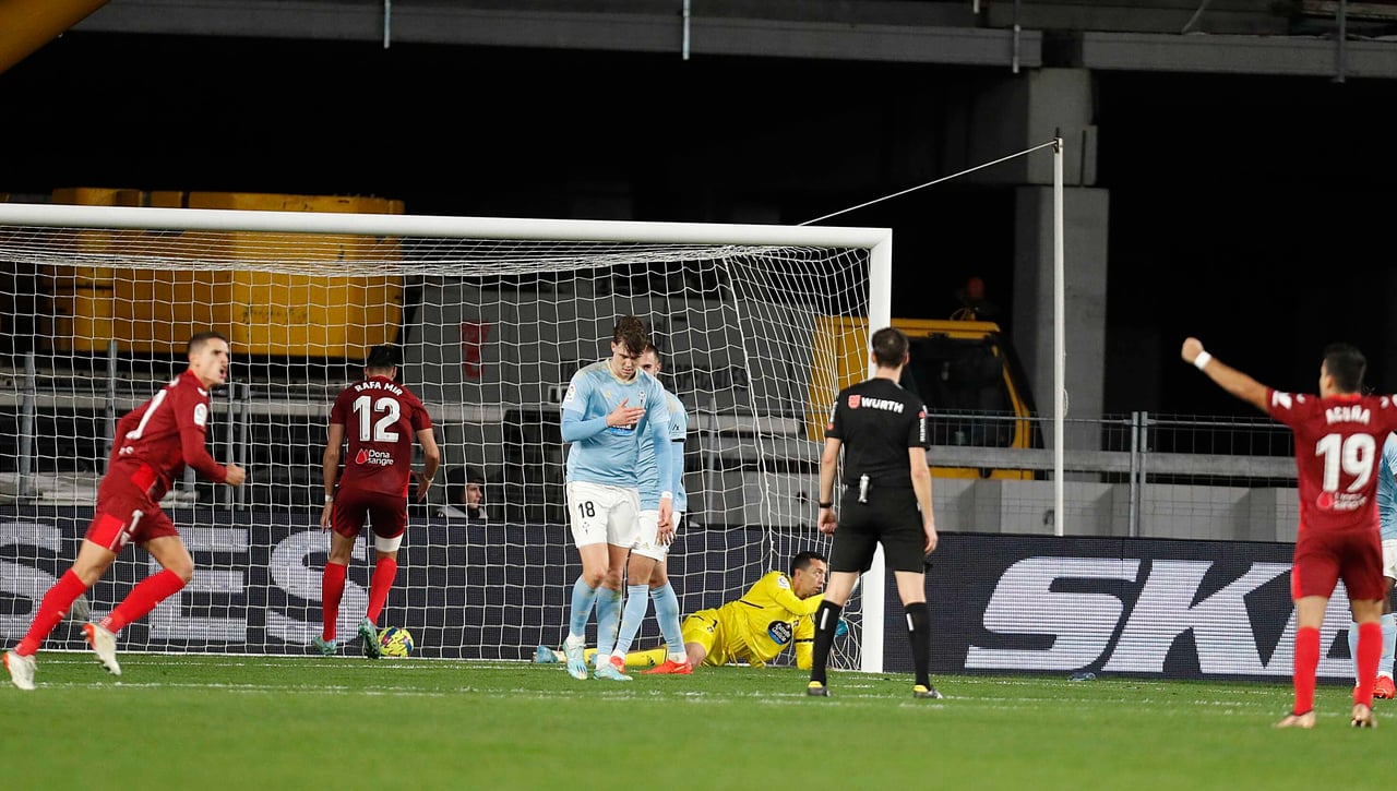 El Celta se lanza a por Rafa Mir con el dinero de Gabri Veiga