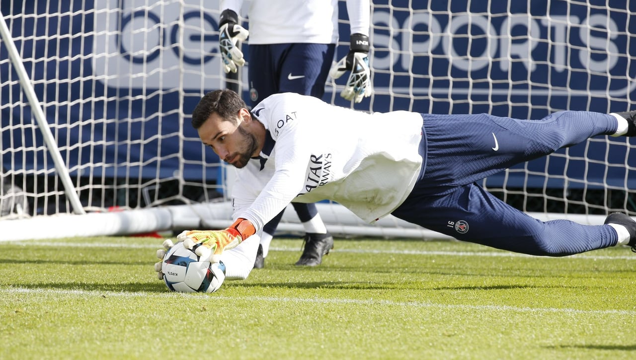 Sergio Rico encuentra una salida en un grande de Italia