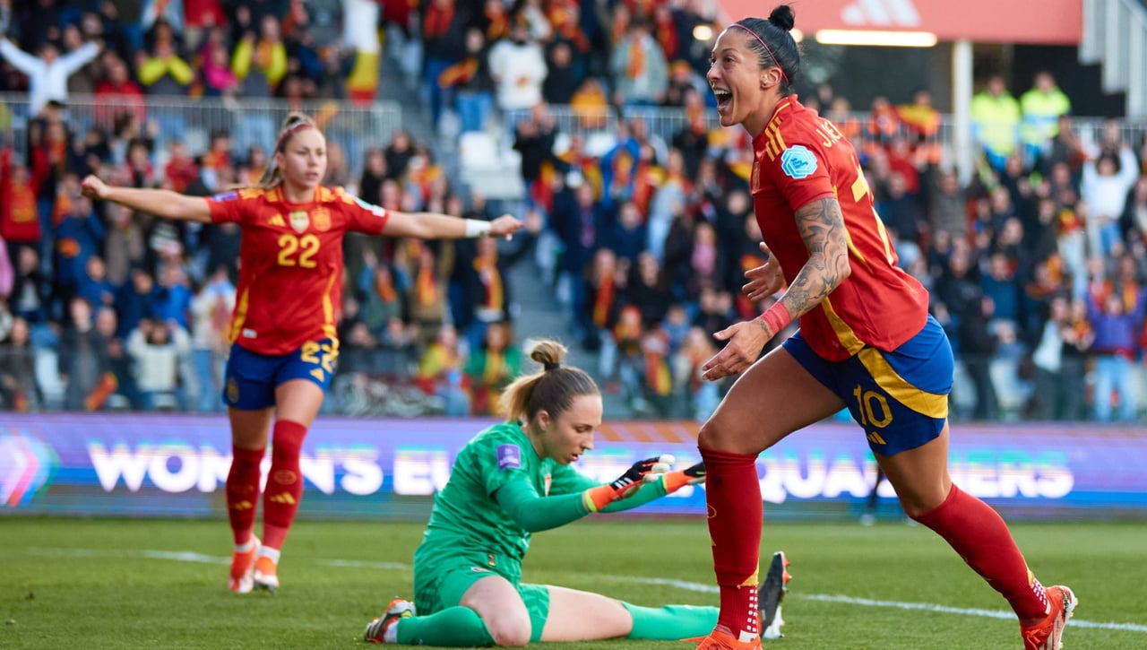 España 3-1 República Checa: Paso firme tras el susto