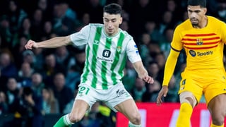 Marc Roca se pierde otro entrenamiento y el Betis tiene el centro del campo con lo justo