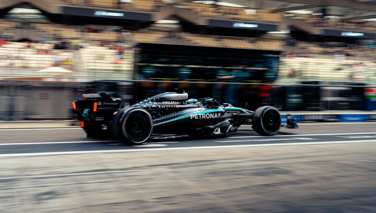 Russell se cuela en la fiesta en Abu Dhabi y Norris sigue delante de Verstappen