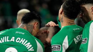 Puntos uno por uno del Real Betis frente al Villarreal CF: Maestría bajo la batuta de Aitor Ruibal y Fornals