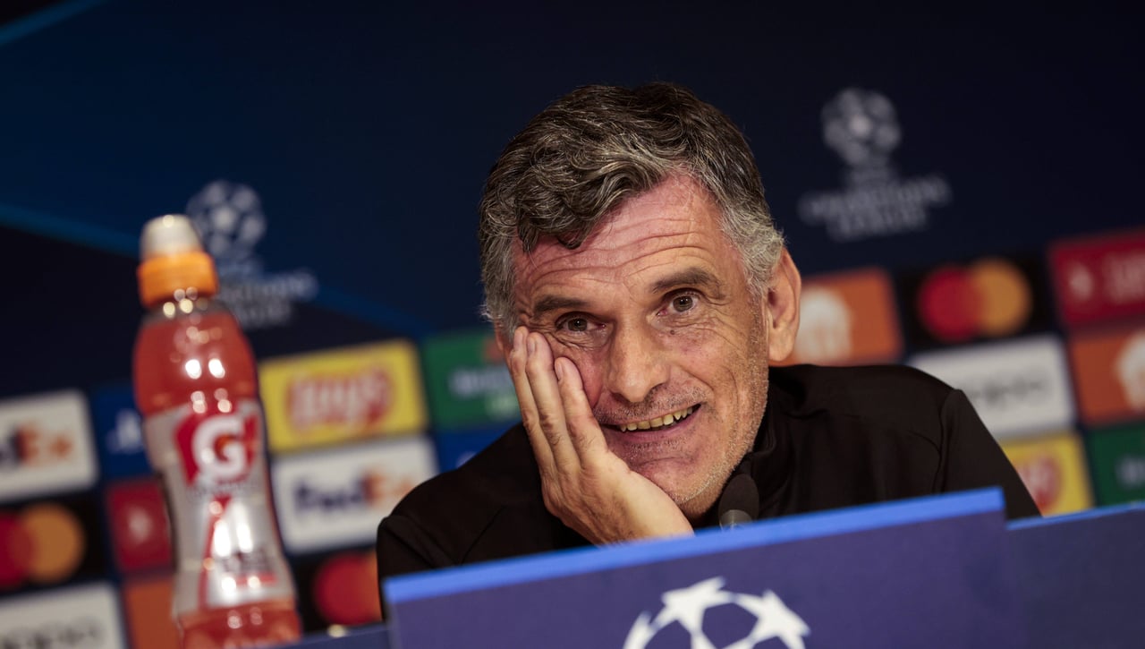 Mendilibar no oculta su decepción con los dirigentes del Sevilla y su admiración a la plantilla