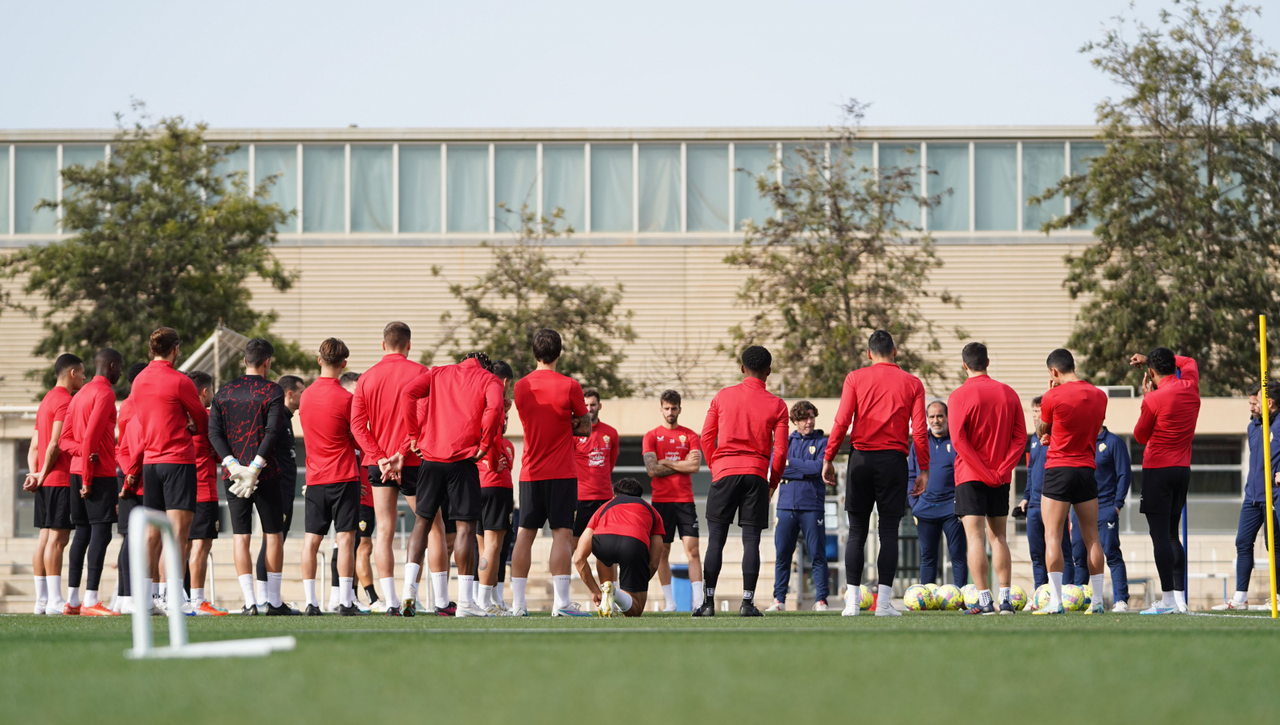 Akieme se une a las ausencias del equipo