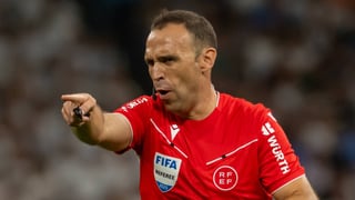 Los dos receptores de las rojas de Cuadra Fernández tras el Valencia - Sevilla