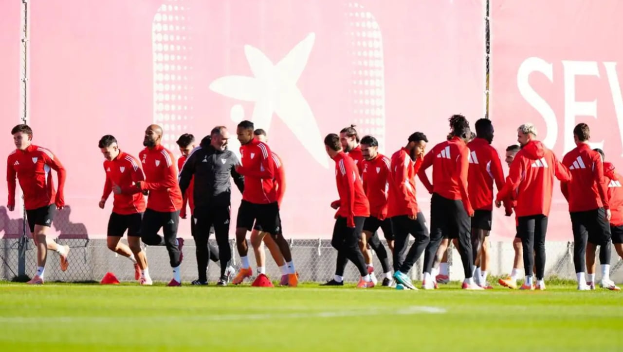 El penúltimo entrenamiento del Sevilla antes de visitar al Espanyol aclara bastante las cosas para Almeyda