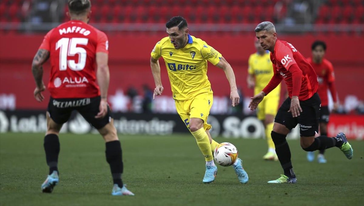 Lucas Pérez saldrá del Cádiz en enero
