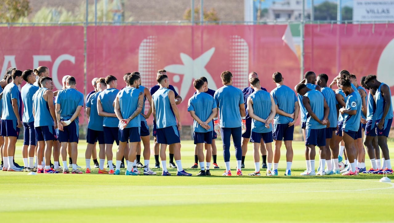 Los cinco futbolistas que aún no ha podido inscribir el Sevilla en LaLiga: dos de ellos, posibles titulares