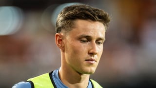 Turrientes da carpetazo a su futuro