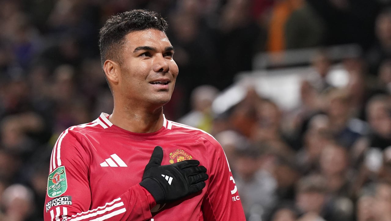 En Inglaterra deslizan que Casemiro fichará por Al-Nassr de Cristiano Ronaldo en enero