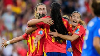 Italia 1 - 3 España: Imbatidas, a por Suiza