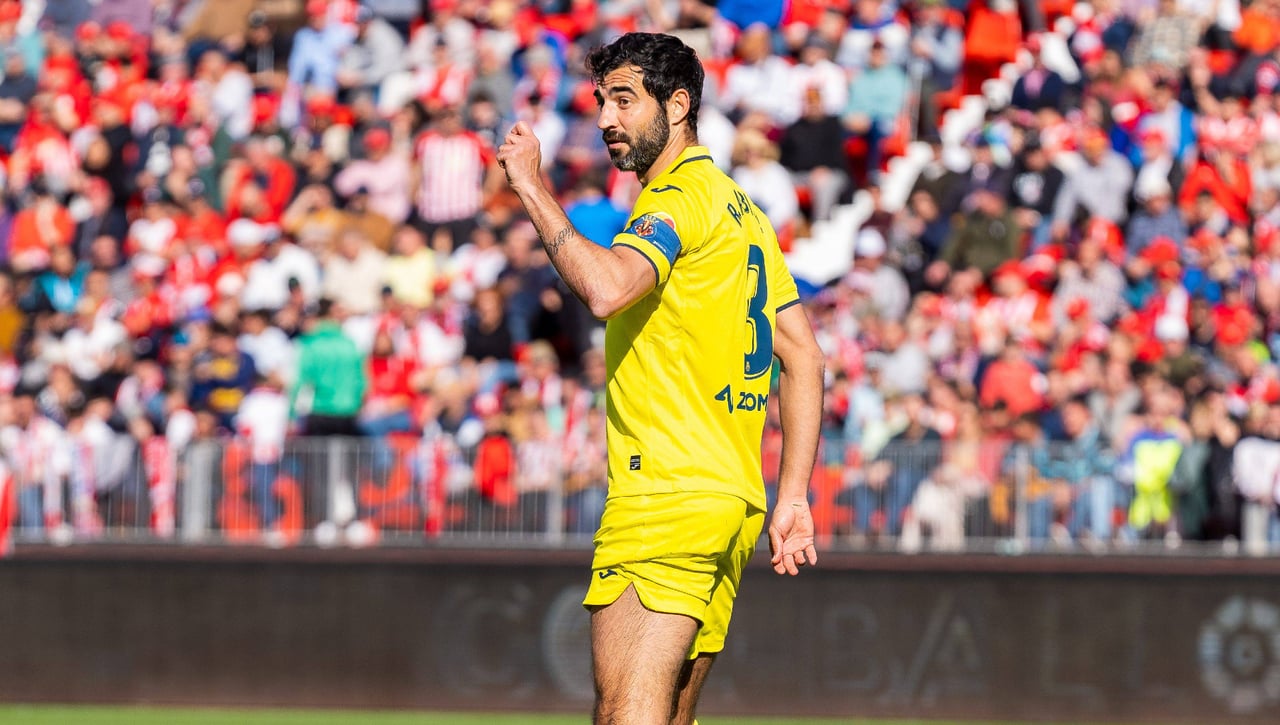 Albiol propone al Villarreal un contrato de larguísima duración