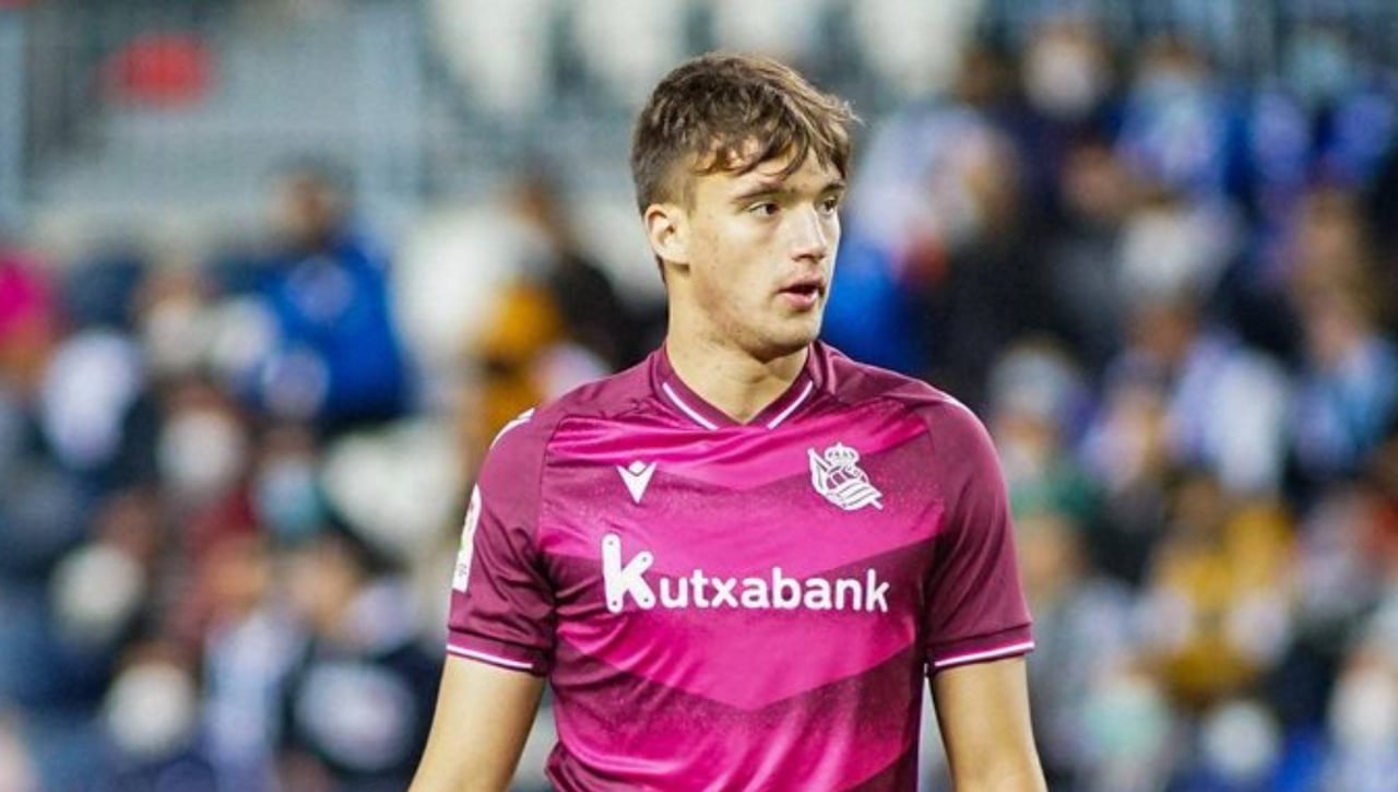 Primeros contactos por el fichaje de Urko González de Zárate