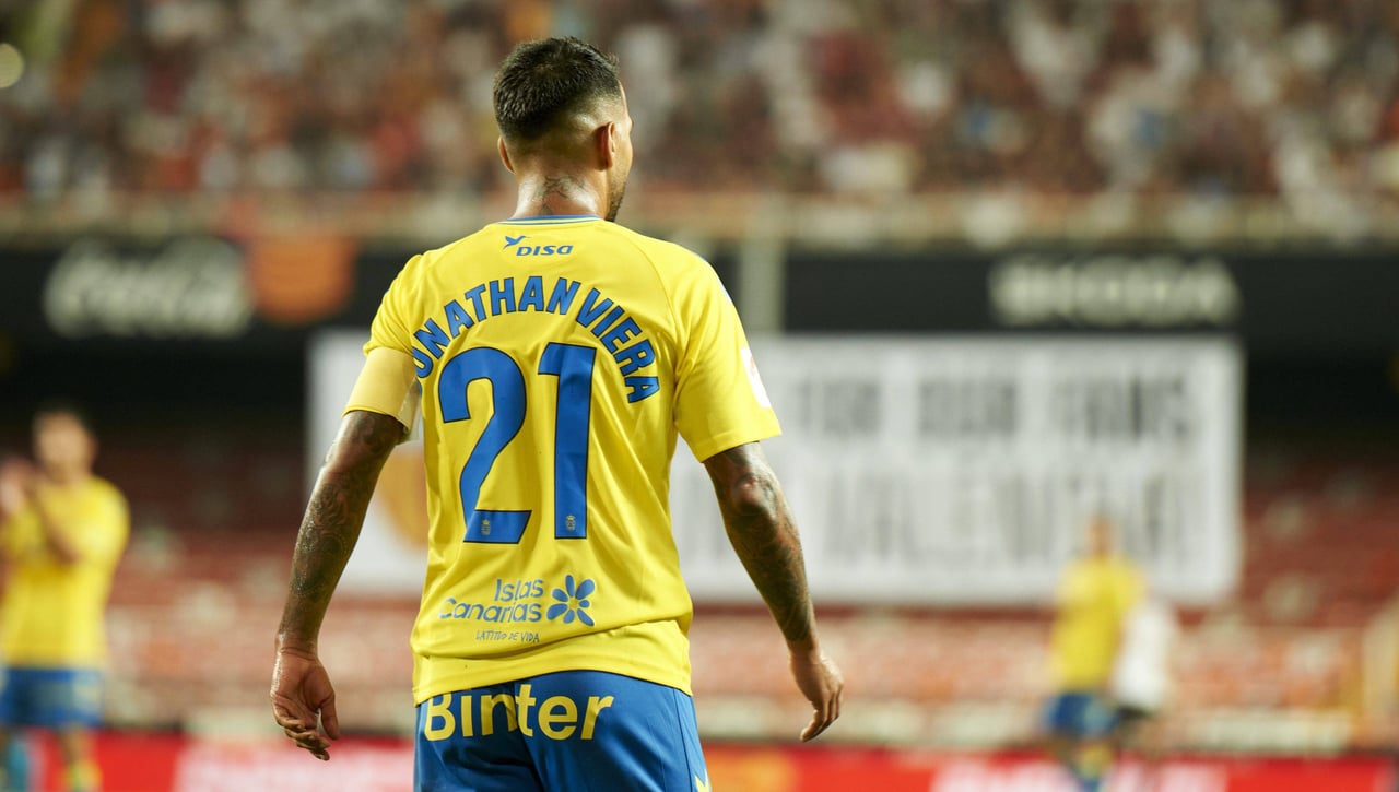Jonathan Viera busca nuevo equipo tras rescindir con el Khor Fakkan