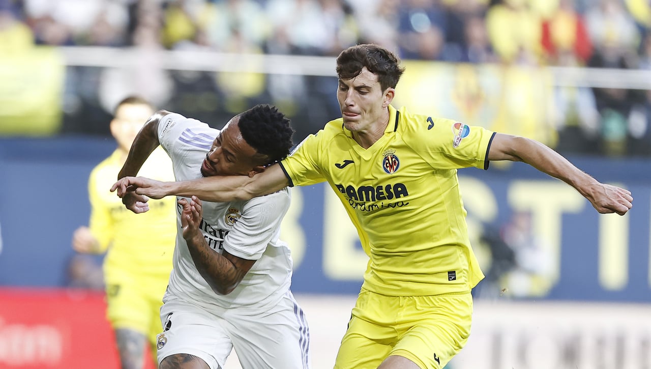 Un pretendiente para Pau Torres y un potencial sustituto de Chukwueze