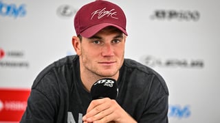 La nueva estrella del tenis mundial tiene que pedir perdón tras lo de Queen's